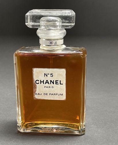 CHANEL
Perfume set:
-Cristalle Eau de Parfum,...