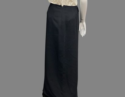 Jean Paul GAULTIER Classic
Long skirt in...