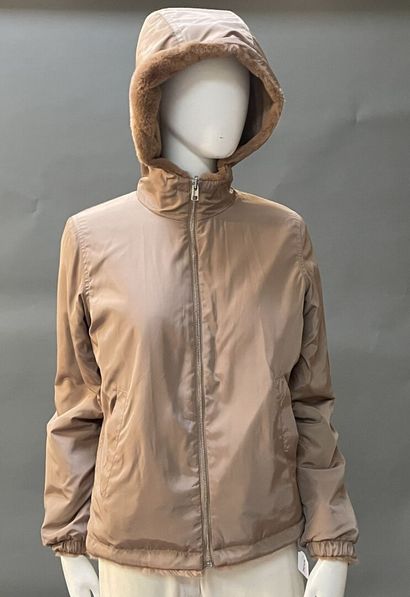 CAROLL
Reversible beige nylon hooded jacket...