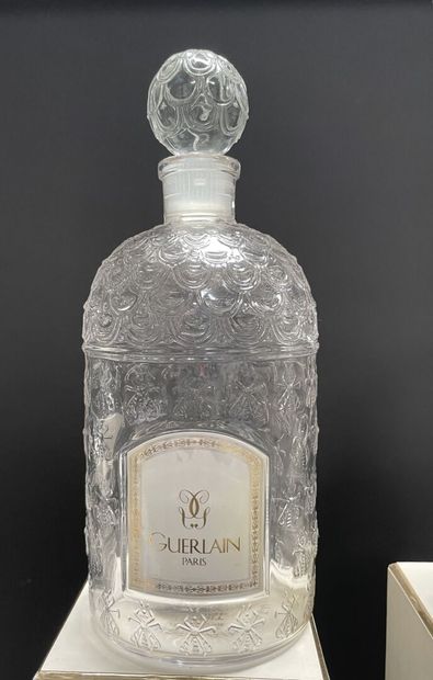 GUERLAIN
Set of empty 