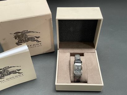 BURBERRY, Heritage
Quartz watch with a steel...