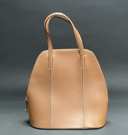 LANCEL
Camel-beige leather bag with ecru...