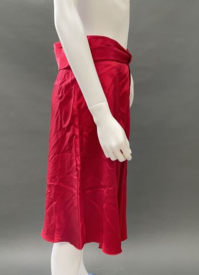 RENATO NUCCI
Red silk flared skirt with pleats...