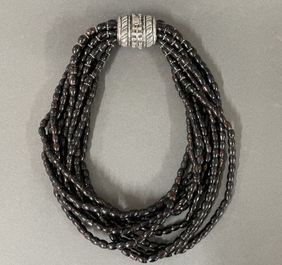 Anonymous 
Necklace made of black coral beads...
