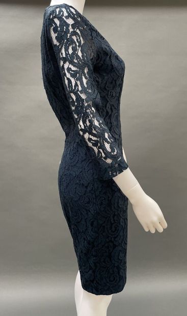 Georges RECH 
Set includes: a navy blue guipure...