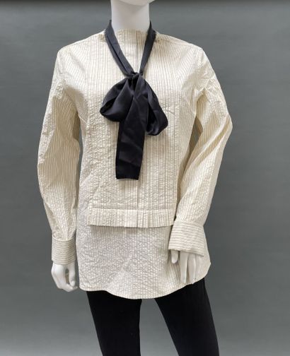 LANVIN Summer 2003 
Ecru and white striped...