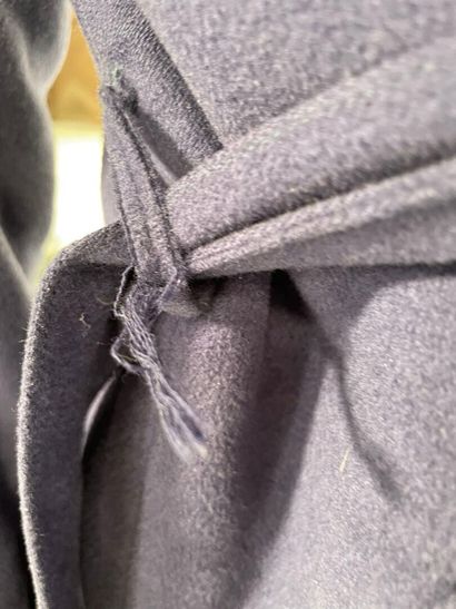 Yves SAINT LAURENT FUR
Blue wool coat with...
