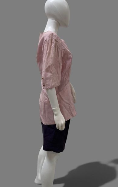 UNGARO Parallèle 
Linen set consisting of...