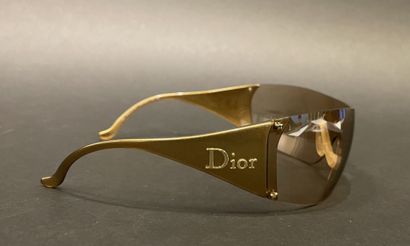 Christian DIOR 
Ski 6 goggles with a gold...