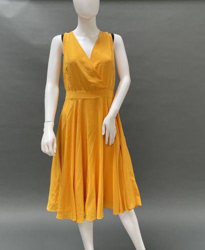 MAX MARA
Yellow and black sleeveless silk...