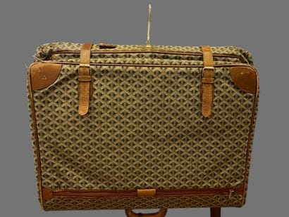 GOYARD attributed to
Set in camel leather...