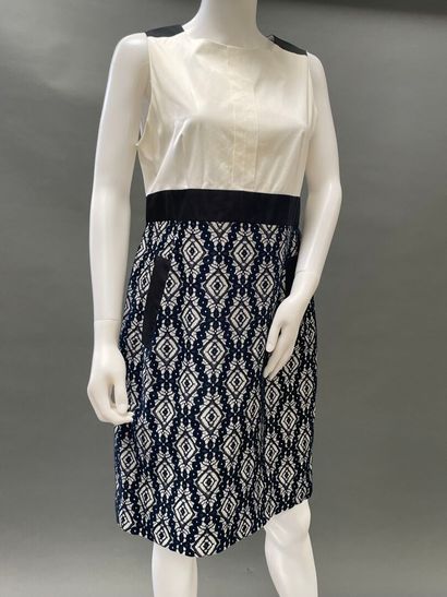 TARA JARMON
Set of two dresses: 
- Fuchsia...