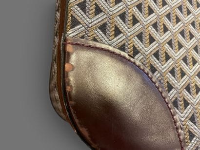 GOYARD
Set of 2 suitcases made of brown leather...