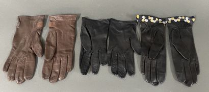 AGNELLE, Maison FABRE
Set of 3 pairs of gloves...