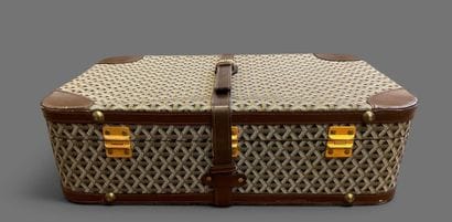 GOYARD
Set of 2 suitcases made of brown leather...