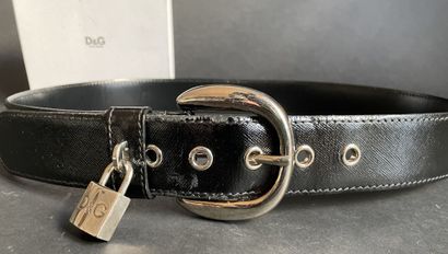 DOLCE & GABBANA
Black leather belt, metal...