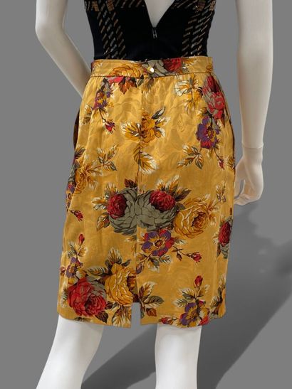 UNGARO Parallèle, Anonymous 
Set including...