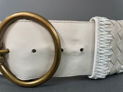 BOTTEGA VENETA 
Belt made of ecru woven leather...