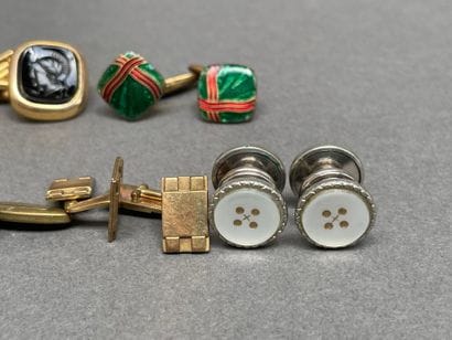 CELINE, Anonymous 
Set of cufflinks in various...