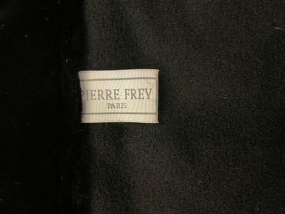 Pierre FREY 
Cashmere and wool throw with...