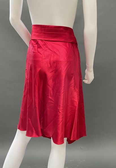 RENATO NUCCI
Red silk flared skirt with pleats...
