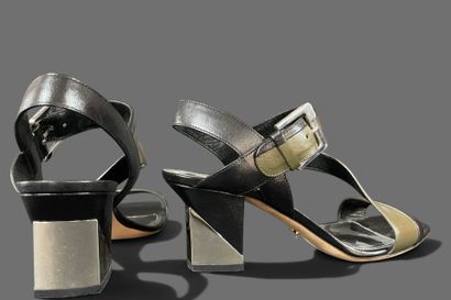 Sergio ROSSI
Pair of two-tone black and khaki...