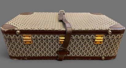 GOYARD
Set of 2 suitcases made of brown leather...