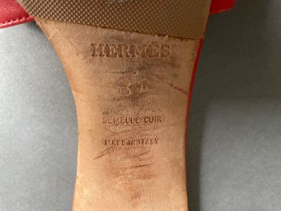 HERMES
Oasis sandals in orange leather, 5...