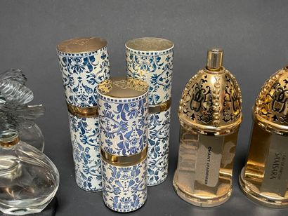GUERLAIN
Set of spray bottles and empty ...