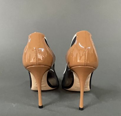 Sergio ROSSI 
Pair of two-tone white and...