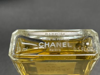 CHANEL
Perfume set:
-Cristalle Eau de Parfum,...