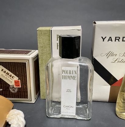 Set includes:
-YARDLEY
Aftershave lotion.
-CARON...