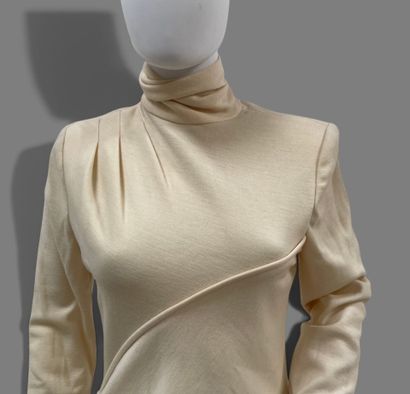 UNGARO Parallèle 
Set including an ecru wool...