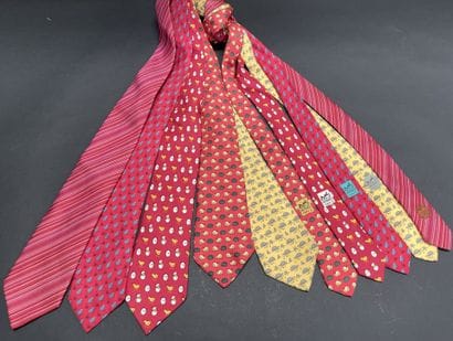 HERMES Paris
Set of five printed silk ties...
