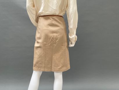RALPH LAUREN
Straight-cut beige cotton skirt...