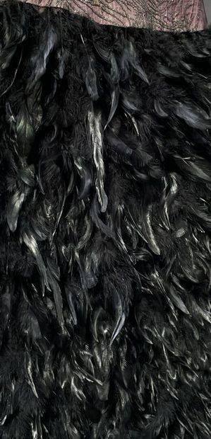 CELIA VELA PARA AGUA DE SEVILLA
Black feather...