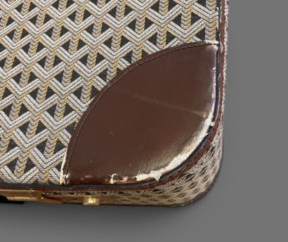 GOYARD
Set of 2 suitcases made of brown leather...