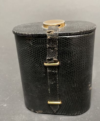 BACCARAT for GUERLAIN
Travel spray bottle...