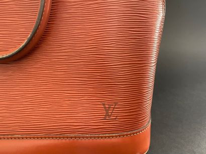 Louis VUITTON, circa 1996
Alma bag in camel-colored...