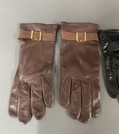 AGNELLE, Maison FABRE
Set of 3 pairs of gloves...