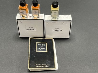 CHANEL
Perfume set:
-Cristalle Eau de Parfum,...