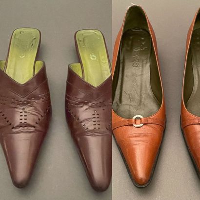 KENZO
Pair of pointed-toe pumps in cognac...