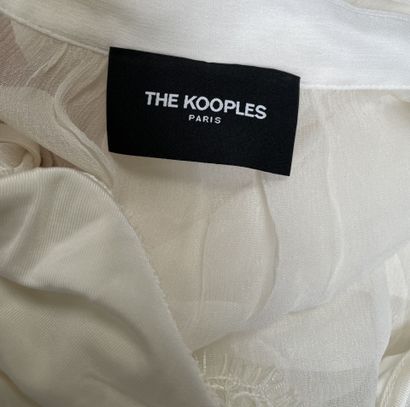 The KOOPLES and VICTOIRE 
Set includes an...