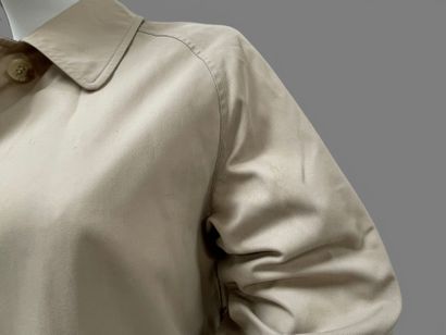 BURBERRYS
Beige cotton gabardine trench coat,...