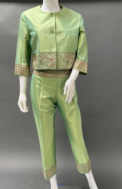 RENATO NUCCI
Green silk ensemble embroidered...