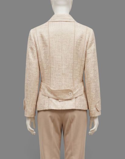 Nina RICCI Paris
Veste en soie mélangée beige,...