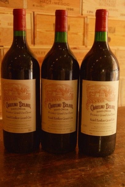 3 Magnums Château Belair 1995, niveaux: 1...