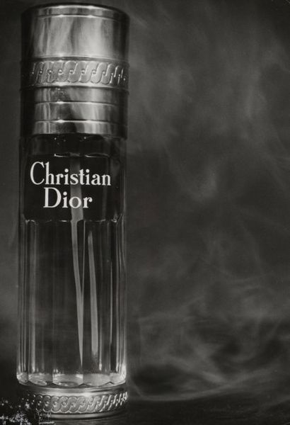 Suzanne FARAGO
Publicité pour un parfum Christian...