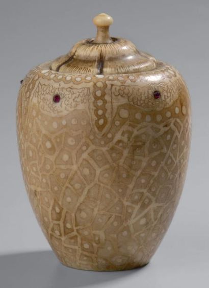 Clément MÈRE (1861-1940)
Petit pot couvert...