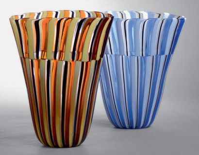 Stefano dalla VALENTINO
Deux vases en pendant...